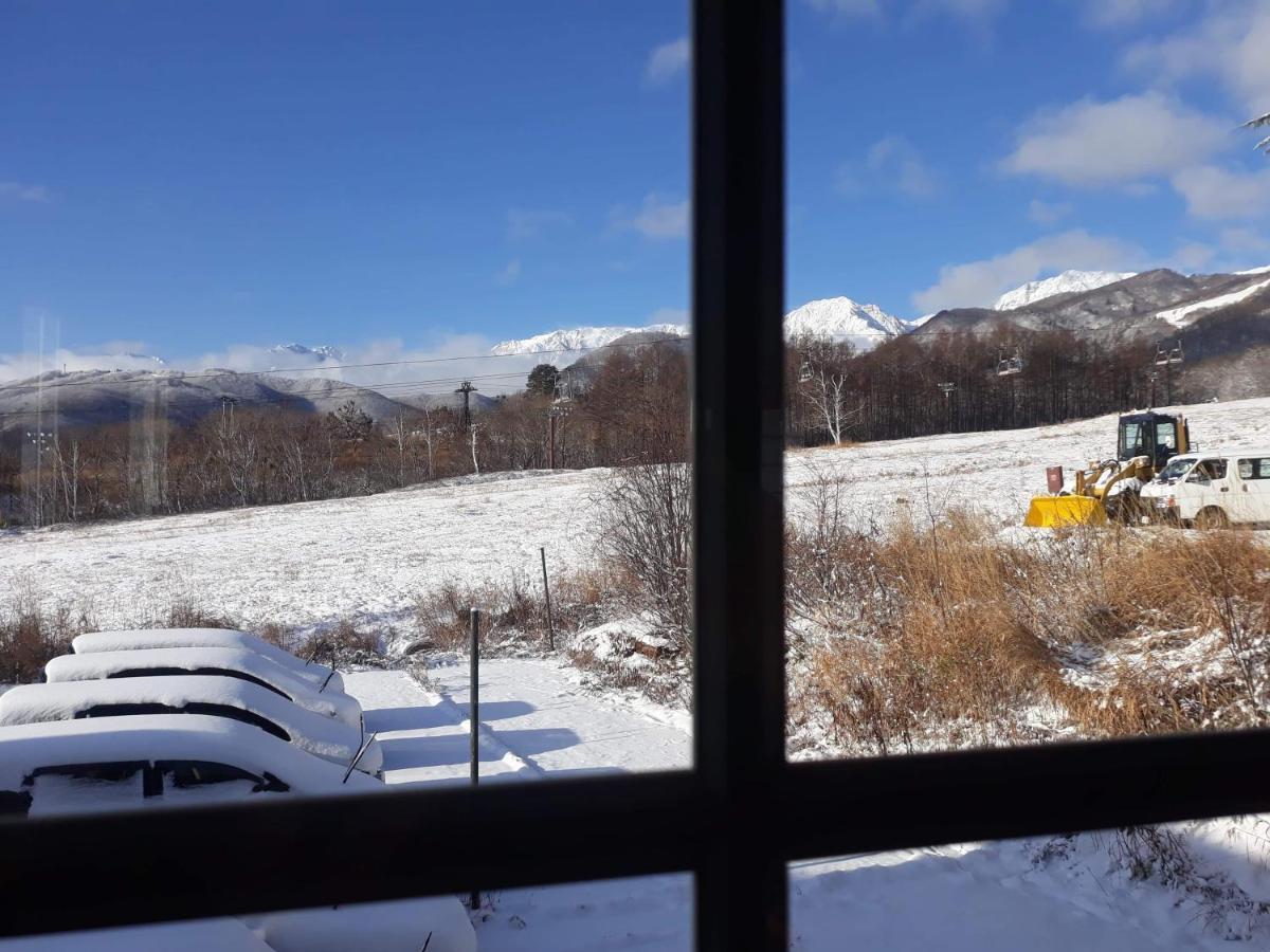 Sunshine Hakuba Ski-To-Door Eksteriør billede