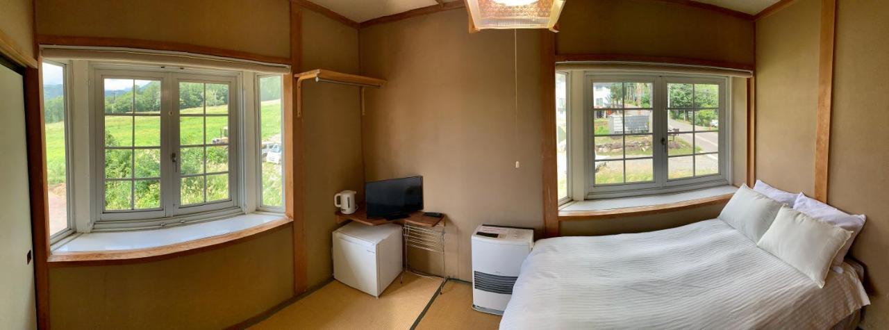 Sunshine Hakuba Ski-To-Door Eksteriør billede